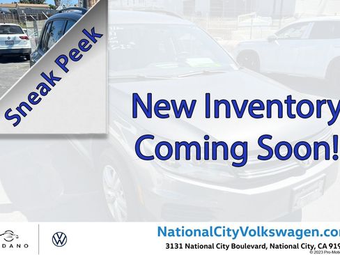 Used 2015 Volkswagen Tiguan S image 1