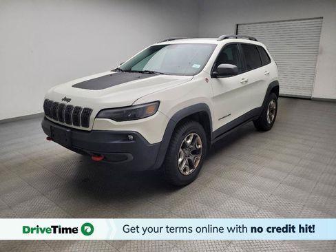 Used 2019 Jeep Cherokee Trailhawk w/ Cold Weather Group AWD/4WD image 1