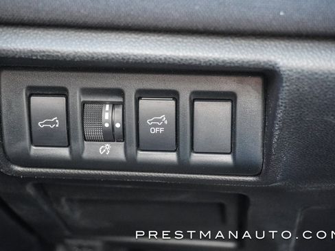 Used 2025 Subaru Outback Premium image 42