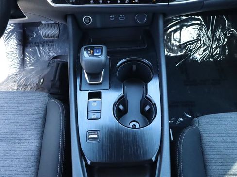 Used 2022 Nissan Rogue SV FWD image 26