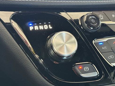New 2026 Chrysler Pacifica Select image 19