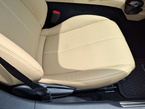 Used 2025 MAZDA MX-5 Miata Grand Touring RWD image 17
