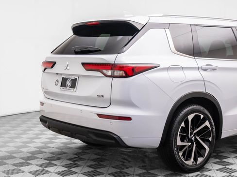 Used 2022 Mitsubishi Outlander SEL image 31