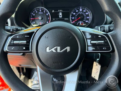 Used 2023 Kia Forte LXS w/ LXS Technology Package FWD image 31