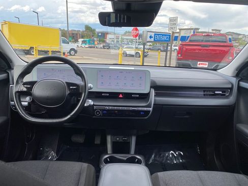 Used 2024 Hyundai Ioniq 5 SEL AWD/4WD image 12