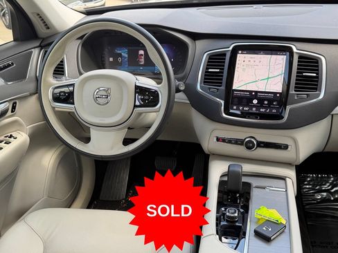 Certified 2025 Volvo XC90 B5 Core w/ Protection Package Premier AWD/4WD image 14