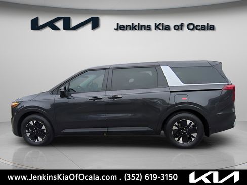 New 2026 Kia Carnival LXS image 9