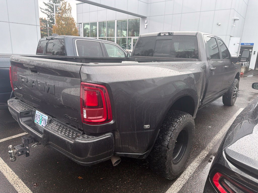 Certified 2025 RAM 3500 Laramie AWD/4WD image 4