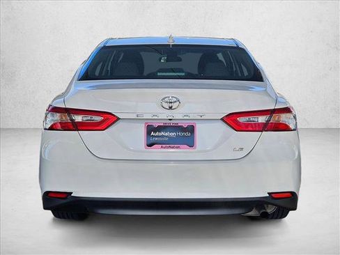 Used 2020 Toyota Camry LE image 7