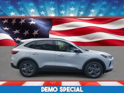 New 2025 Ford Escape ST-Line w/ Tech Pack #1