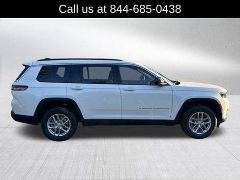 New 2025 Jeep Grand Cherokee L Laredo image 4