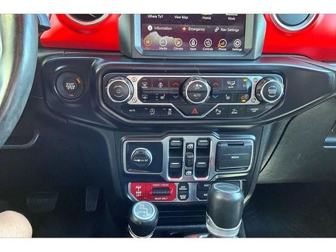 Used 2020 Jeep Gladiator Rubicon AWD/4WD image 25