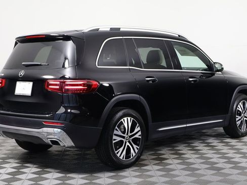 New 2026 Mercedes-Benz GLB 250 image 2