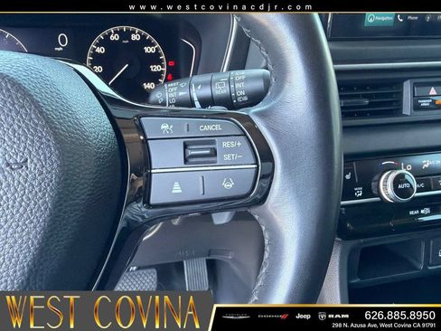 Used 2023 Honda Pilot Touring image 29