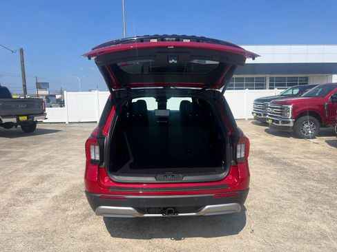 New 2026 Ford Explorer Platinum RWD image 13