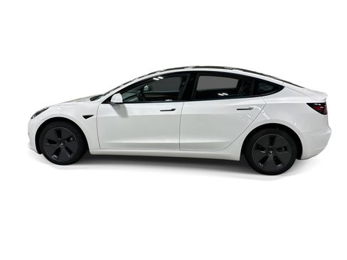 Certified 2023 Tesla Model 3 Standard Range RWD image 3