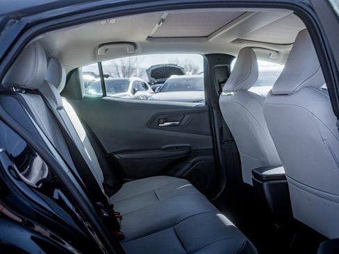 Used 2024 Toyota Prius XLE image 38