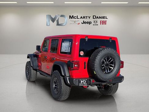 New 2026 Jeep Wrangler Unlimited Rubicon w/ Xtreme 35 Tire Package AWD/4WD image 4