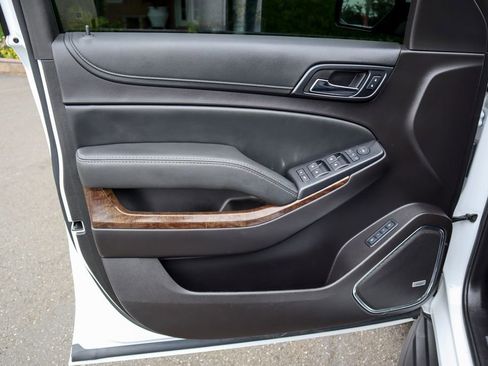 Used 2017 Chevrolet Tahoe LT RWD image 17