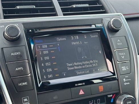 Used 2016 Toyota Camry XSE image 23