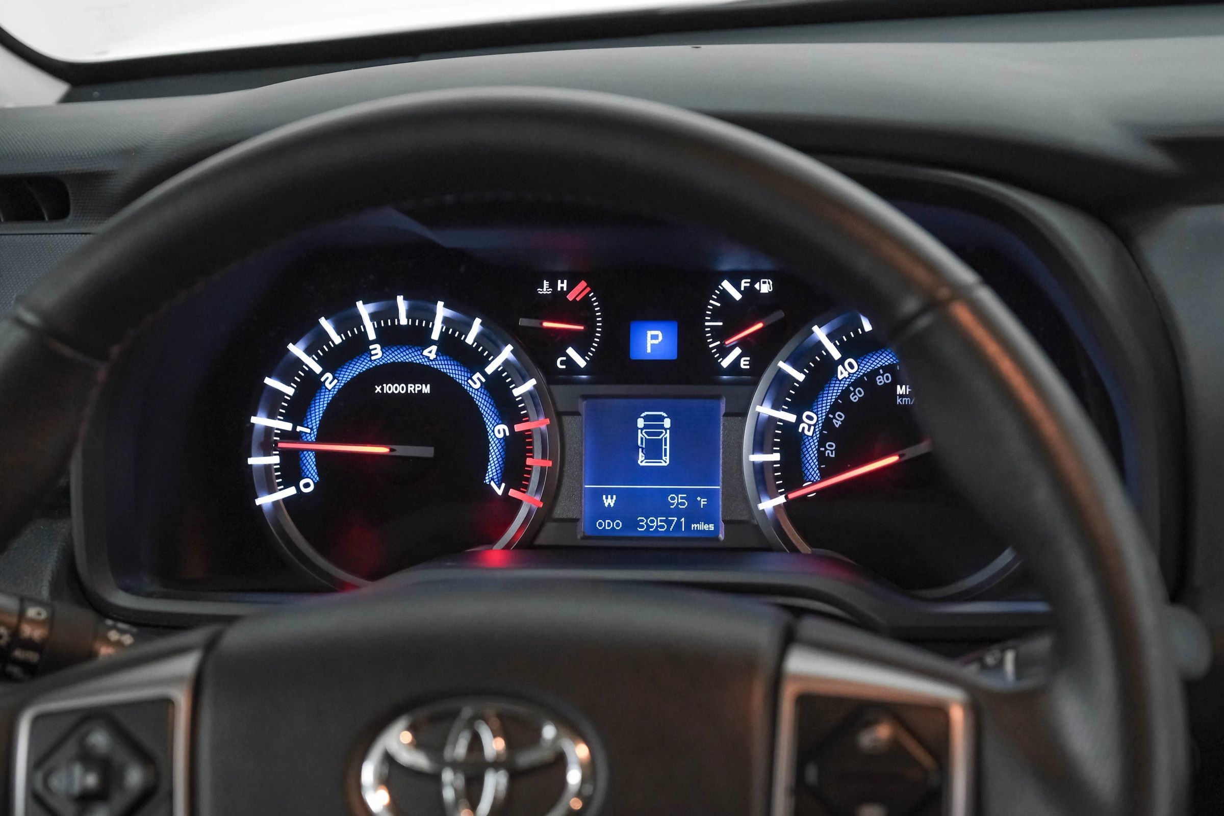 Used 2016 Toyota 4Runner Limited AWD/4WD image 18