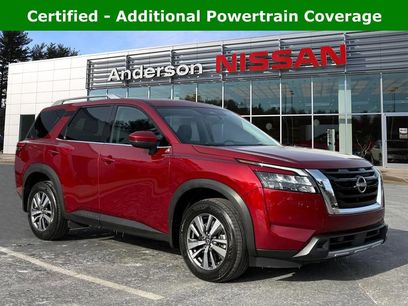 Used 2025 Nissan Pathfinder SL