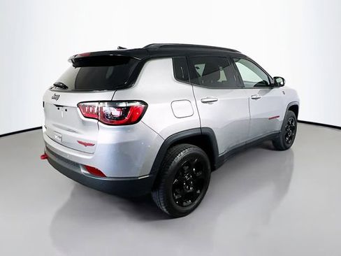 Used 2023 Jeep Compass Trailhawk AWD/4WD image 8