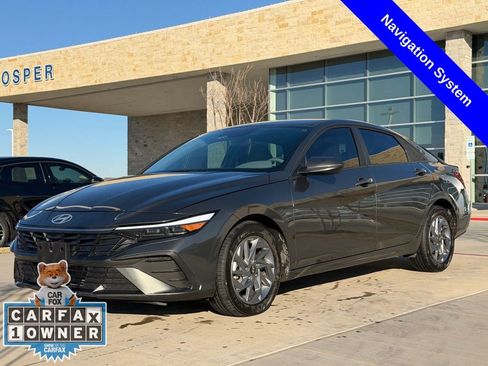 Used 2024 Hyundai Elantra SEL image 8