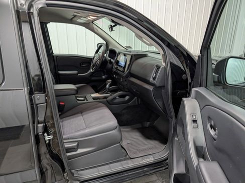 Used 2025 Nissan Frontier S w/ S Utility Package image 27