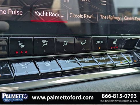 Used 2023 GMC Canyon Elevation w/ Elevation Premium Package image 24