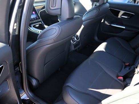 New 2026 Mercedes-Benz C 300 4MATIC Sedan image 10