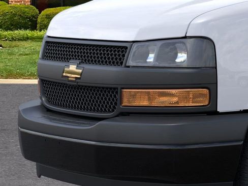 New 2026 Chevrolet Express 2500 image 13