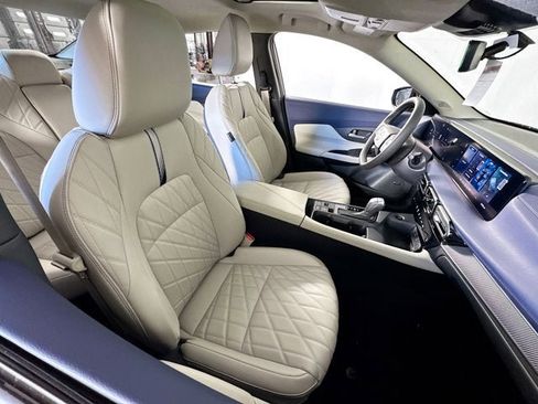 New 2026 Nissan Sentra SL FWD image 25