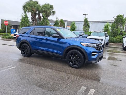 Certified 2022 Ford Explorer ST-Line w/ Class IV Trailer Tow Package image 35