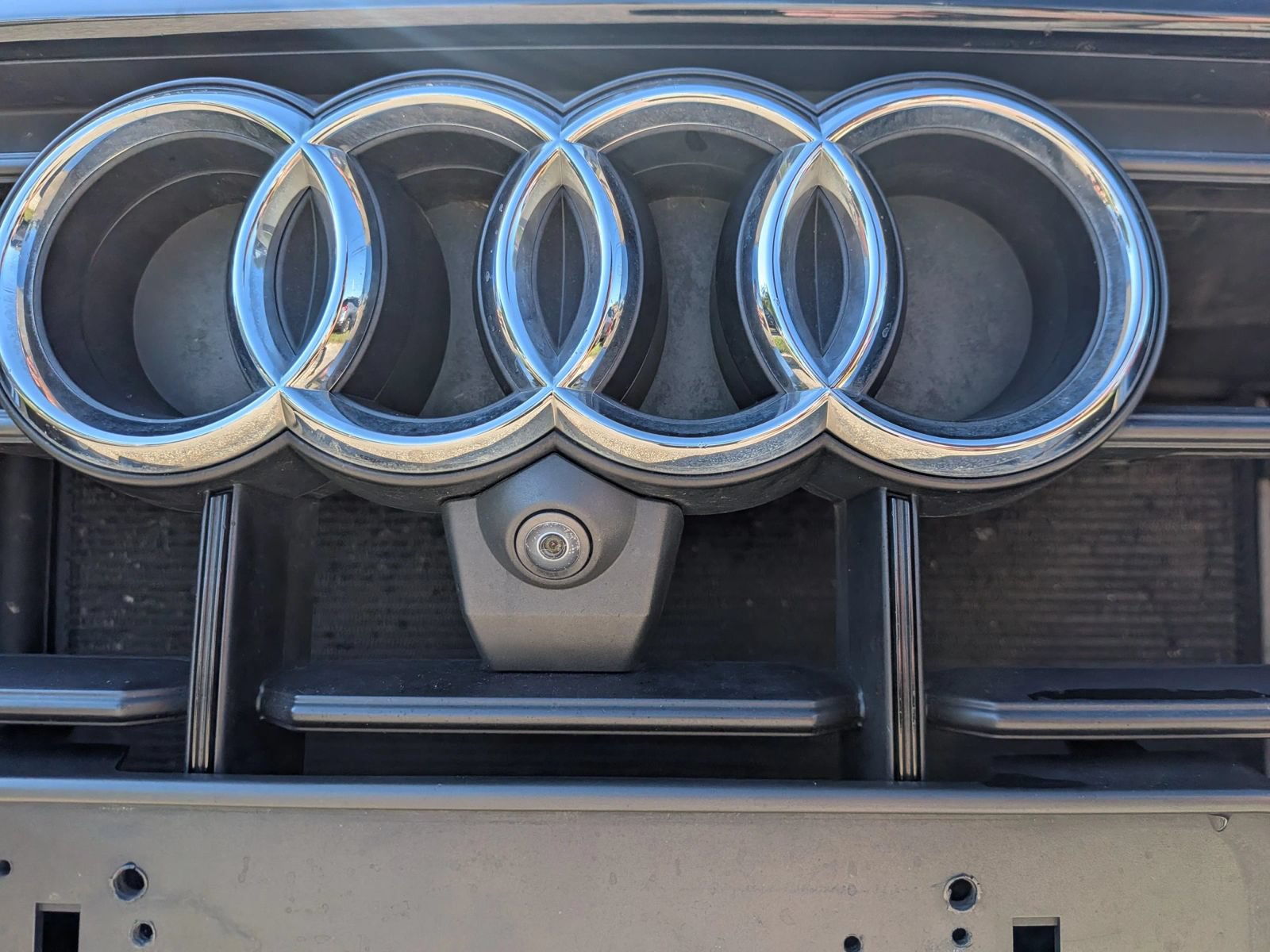 Used 2019 Audi Q8 Premium Plus w/ Premium Plus AWD/4WD image 10