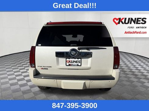 Used 2007 Cadillac Escalade AWD w/ Information Package image 4