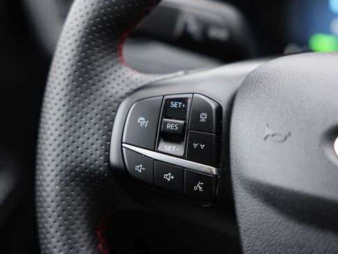 Certified 2023 Ford Escape ST-Line Elite image 18