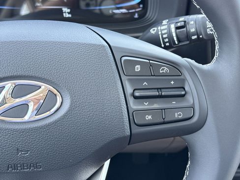 New 2026 Hyundai Venue SEL FWD image 21