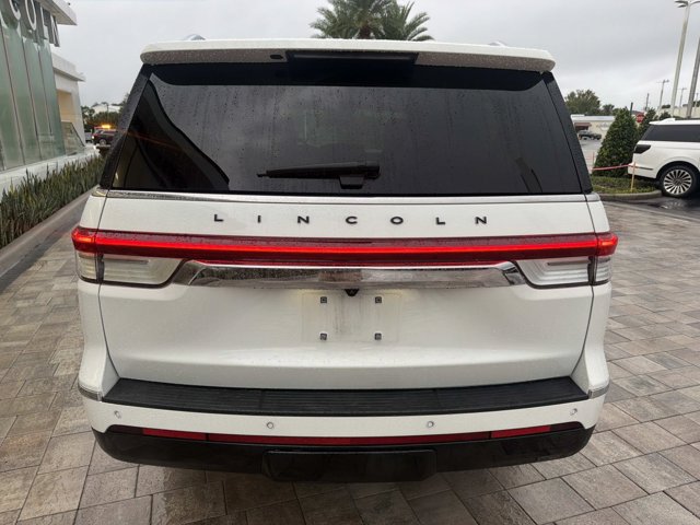 Used 2024 Lincoln Navigator L Black Label AWD/4WD image 3