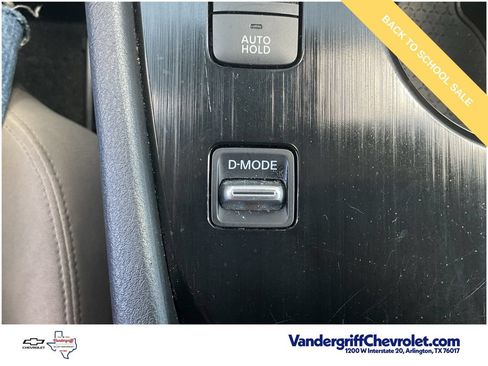 Used 2025 Nissan Rogue SV FWD image 19