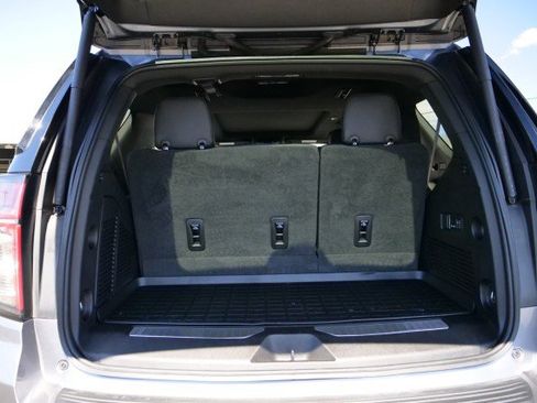 Used 2022 Chevrolet Tahoe High Country image 34