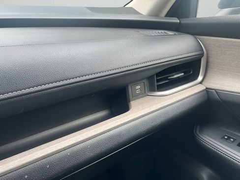 Used 2024 Toyota Grand Highlander AWD image 13