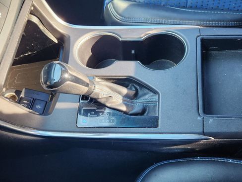 Used 2016 Toyota Camry SE image 24