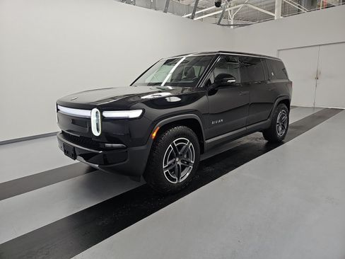 Used 2025 Rivian R1S Adventure AWD/4WD image 1