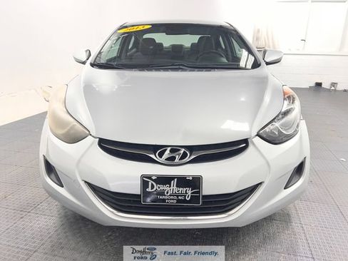 Used 2013 Hyundai Elantra GLS FWD image 2
