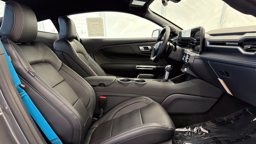 New 2026 Ford Mustang GT Premium w/ GT Performance Package RWD image 16