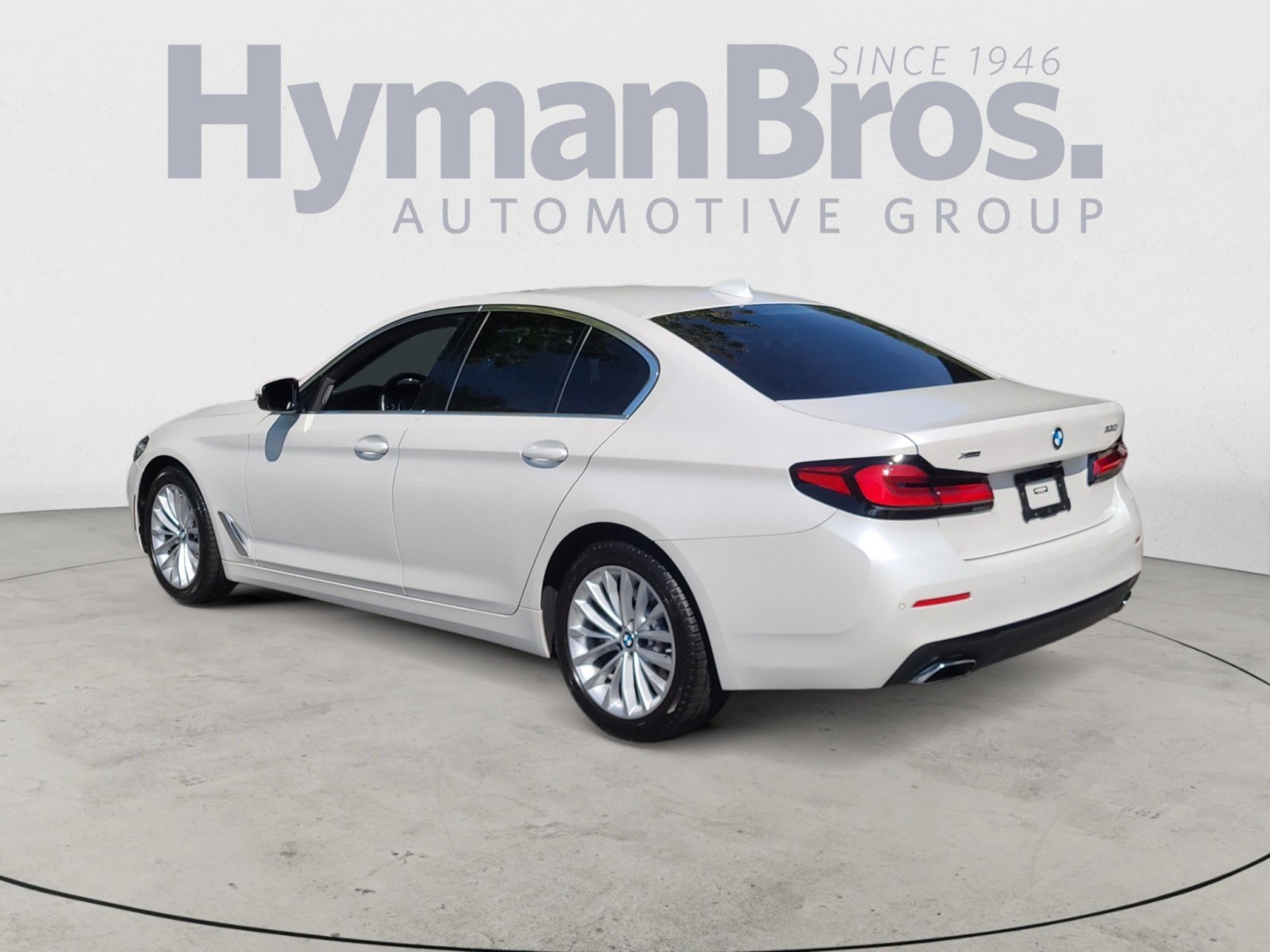 Used 2022 BMW 530i xDrive w/ M Sport Package AWD/4WD image 5
