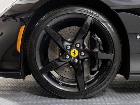 Certified 2023 Ferrari Portofino M image 11