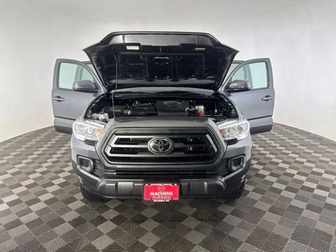 Used 2023 Toyota Tacoma SR AWD/4WD image 11