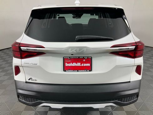 Used 2023 Kia Seltos LX image 5